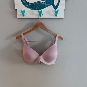 Victoria's Secret Light Pink Bra